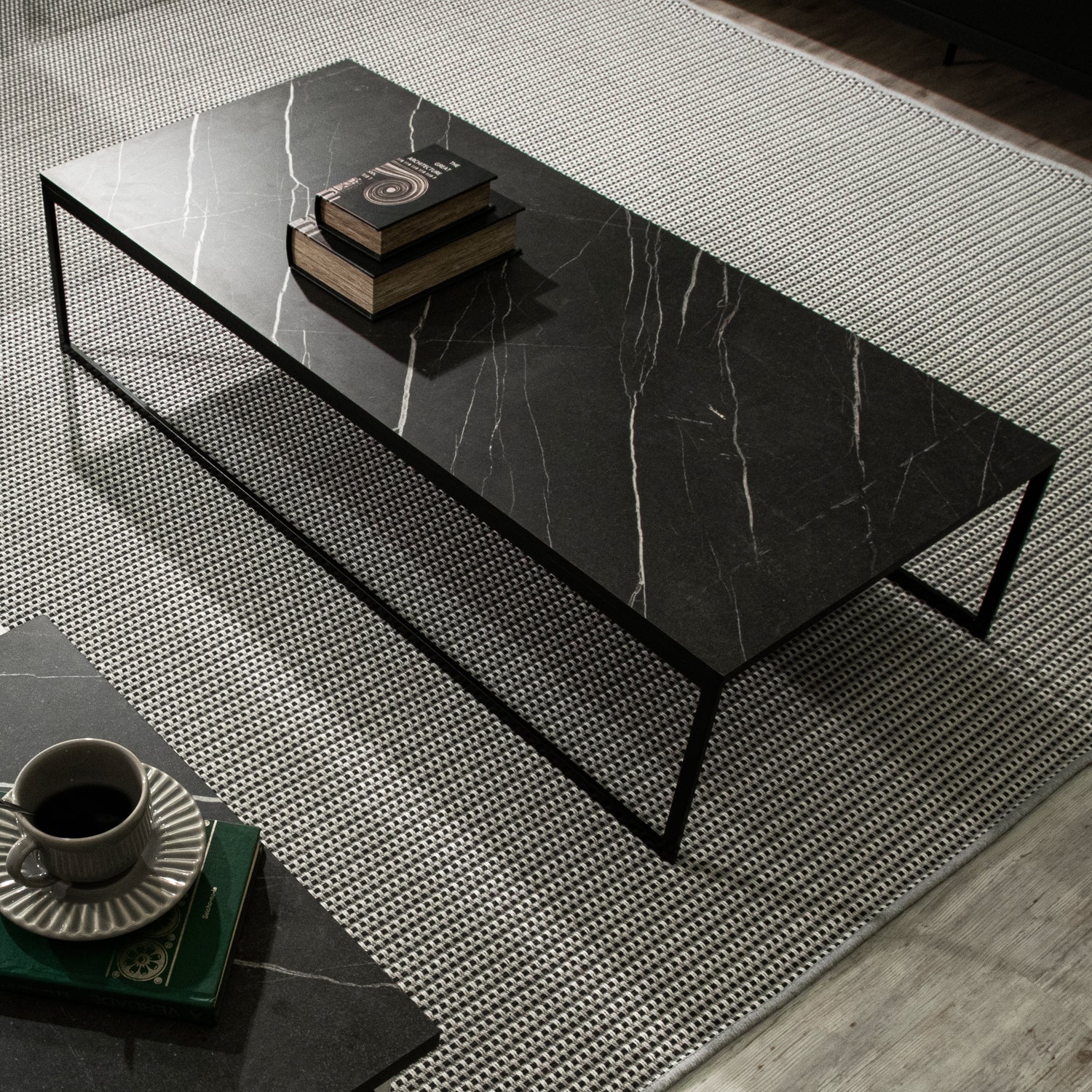 Mesa De Centro 135X32X60 Geo Marmol, Negro
