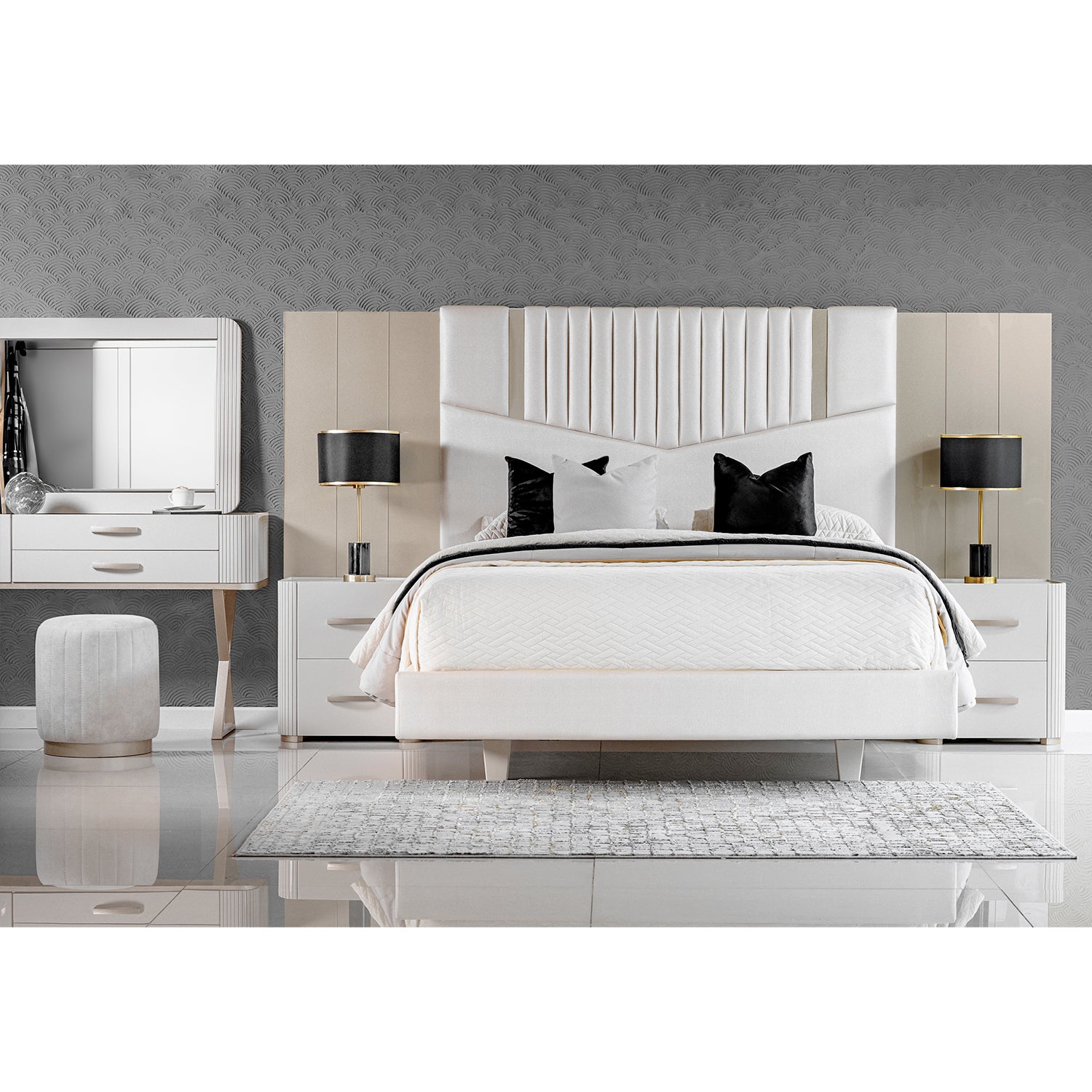 Cama Queen Sabina Eurocuero Beige Perla, Champaña