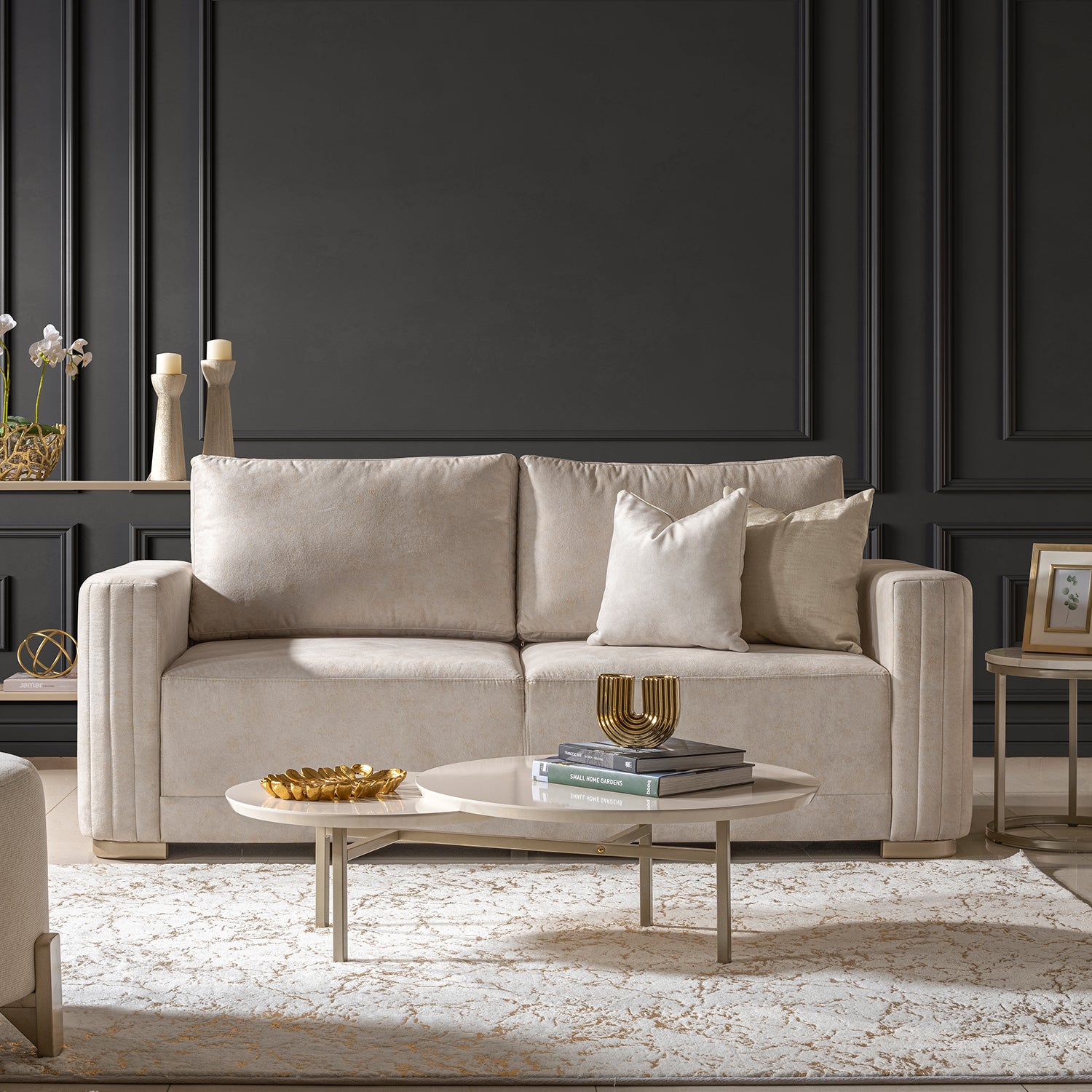 Sofá 2 Puestos Victoria Velvet Luxury Sand, Champaña