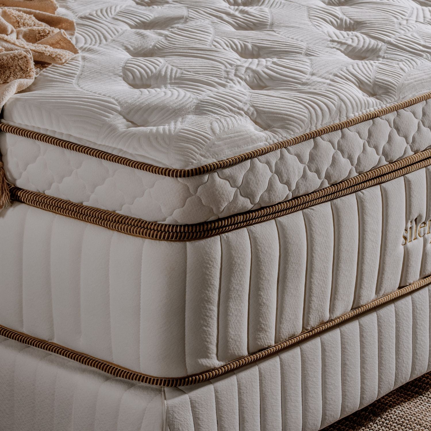 Colchón Doble Silenzio Deluxe Euro Top