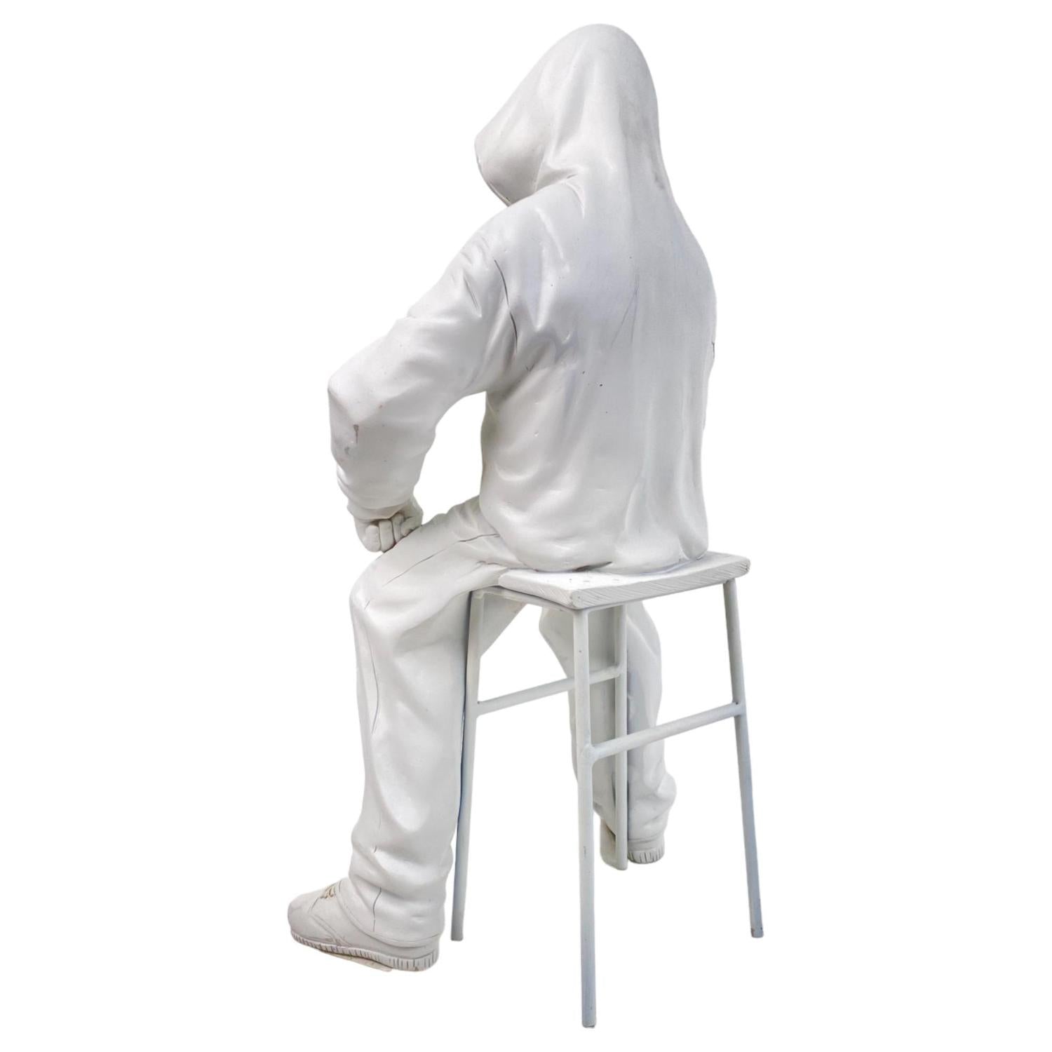Figur 19X13.5X36 Blanco Man Capucha F243