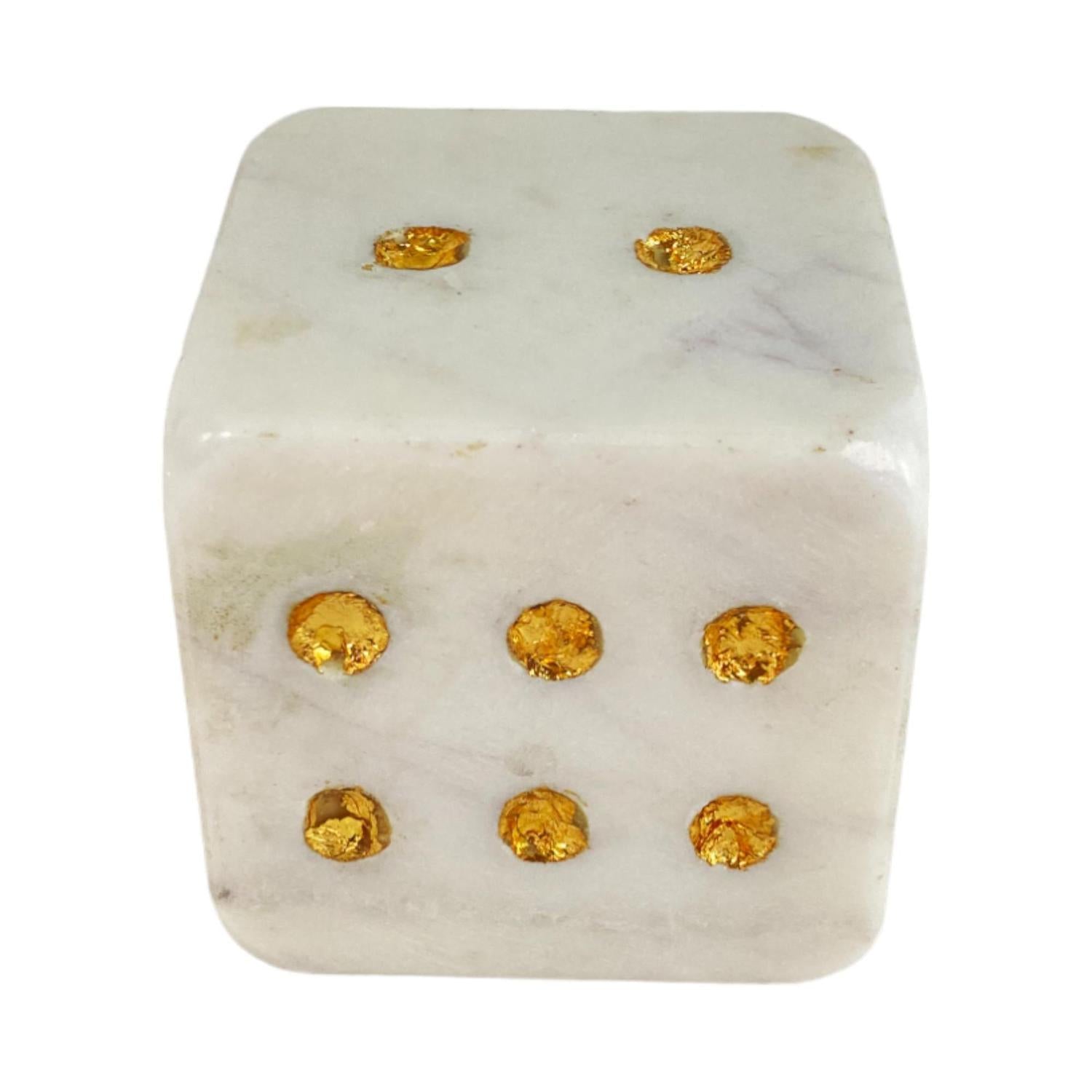 Figura 3X3X3In Dado Blanco Dorado F243