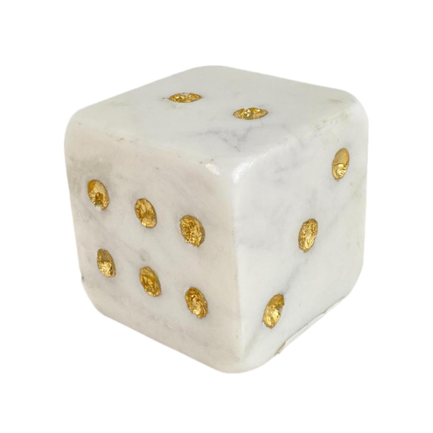 Figura 3X3X3In Dado Blanco Dorado F243