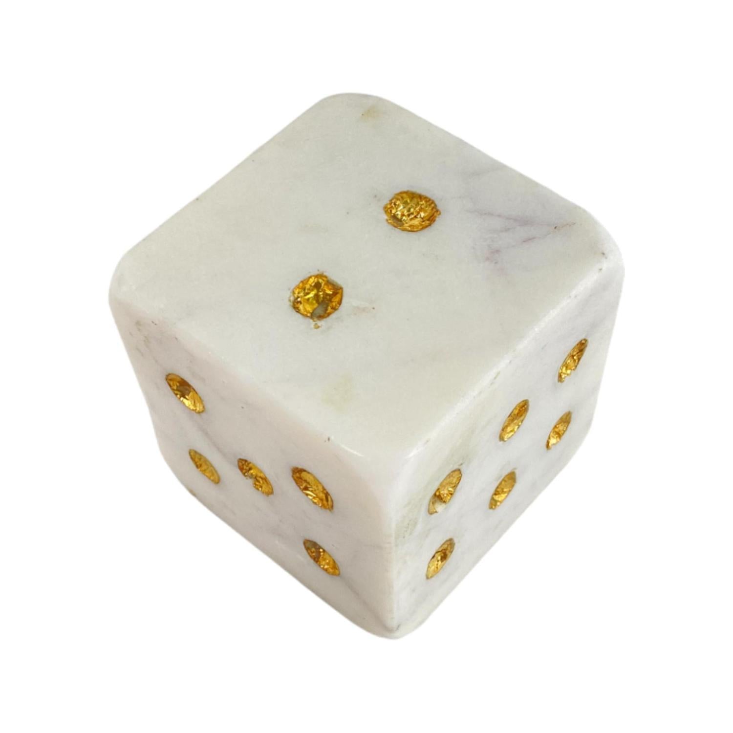 Figura 3X3X3In Dado Blanco Dorado F243
