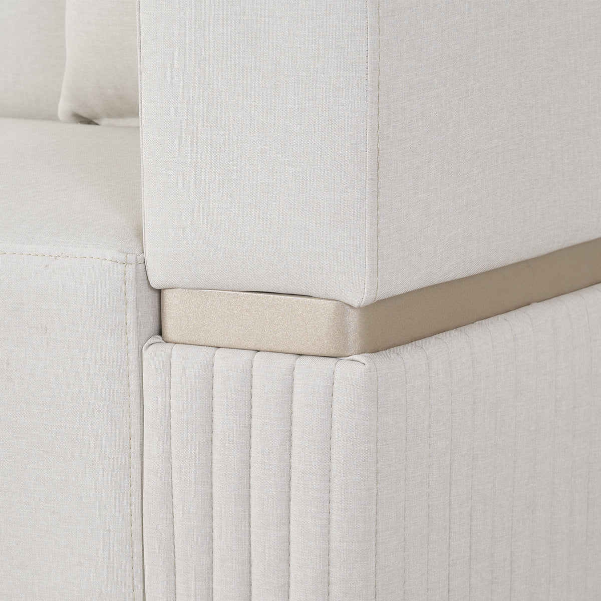 Sofá 3 Puestos Dhara Eurolino Blanco, Champaña Brazo Desmontable