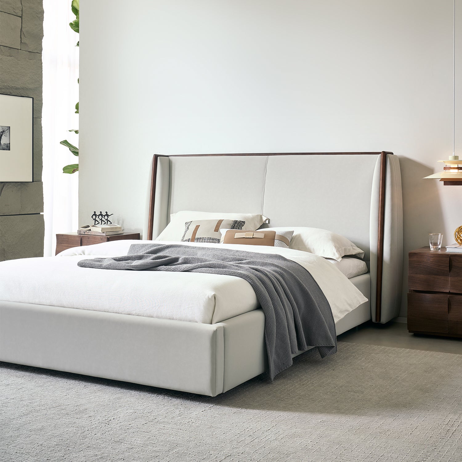 Cama Queen Taylor Velvet Beige