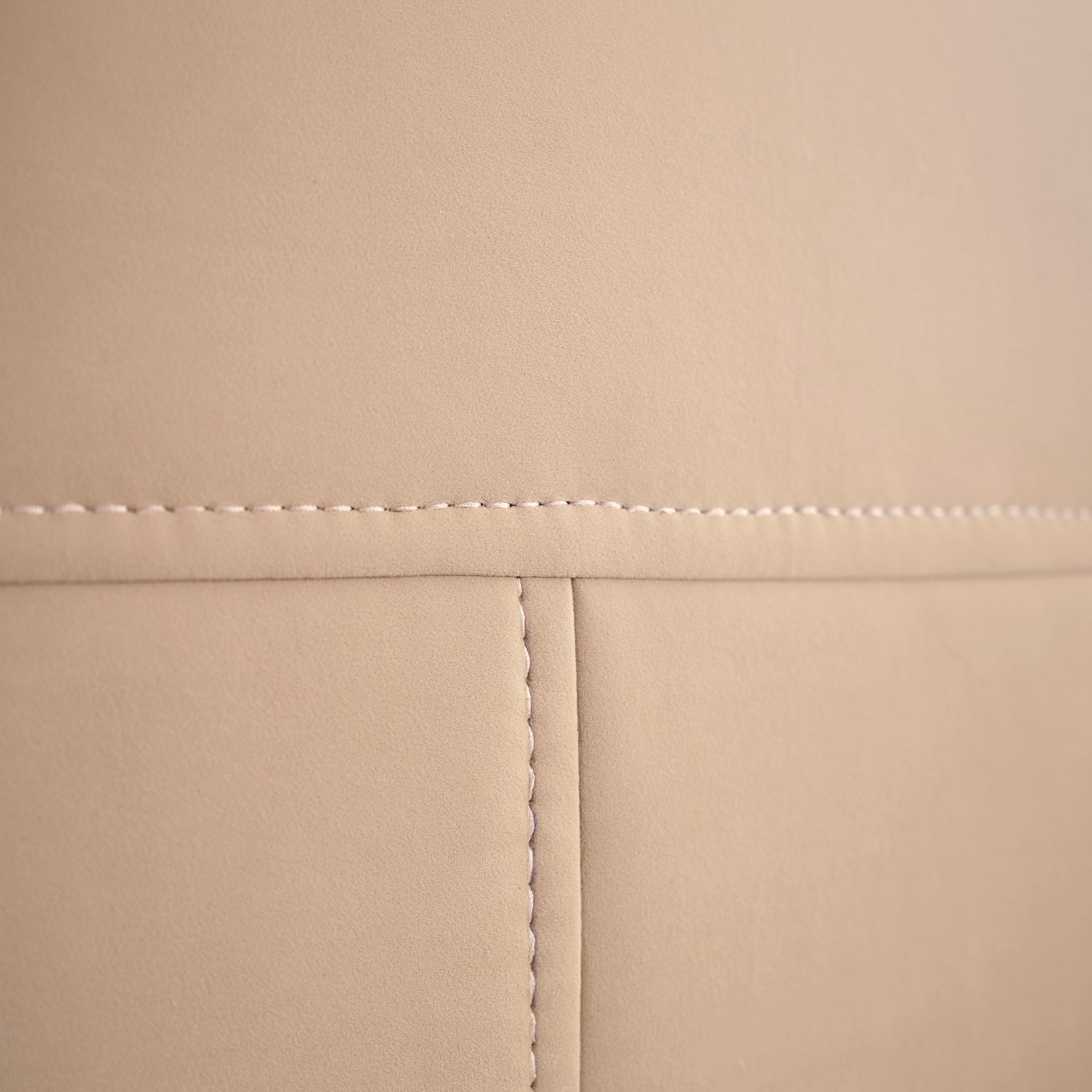 Cama King Lucas Velvet Beige