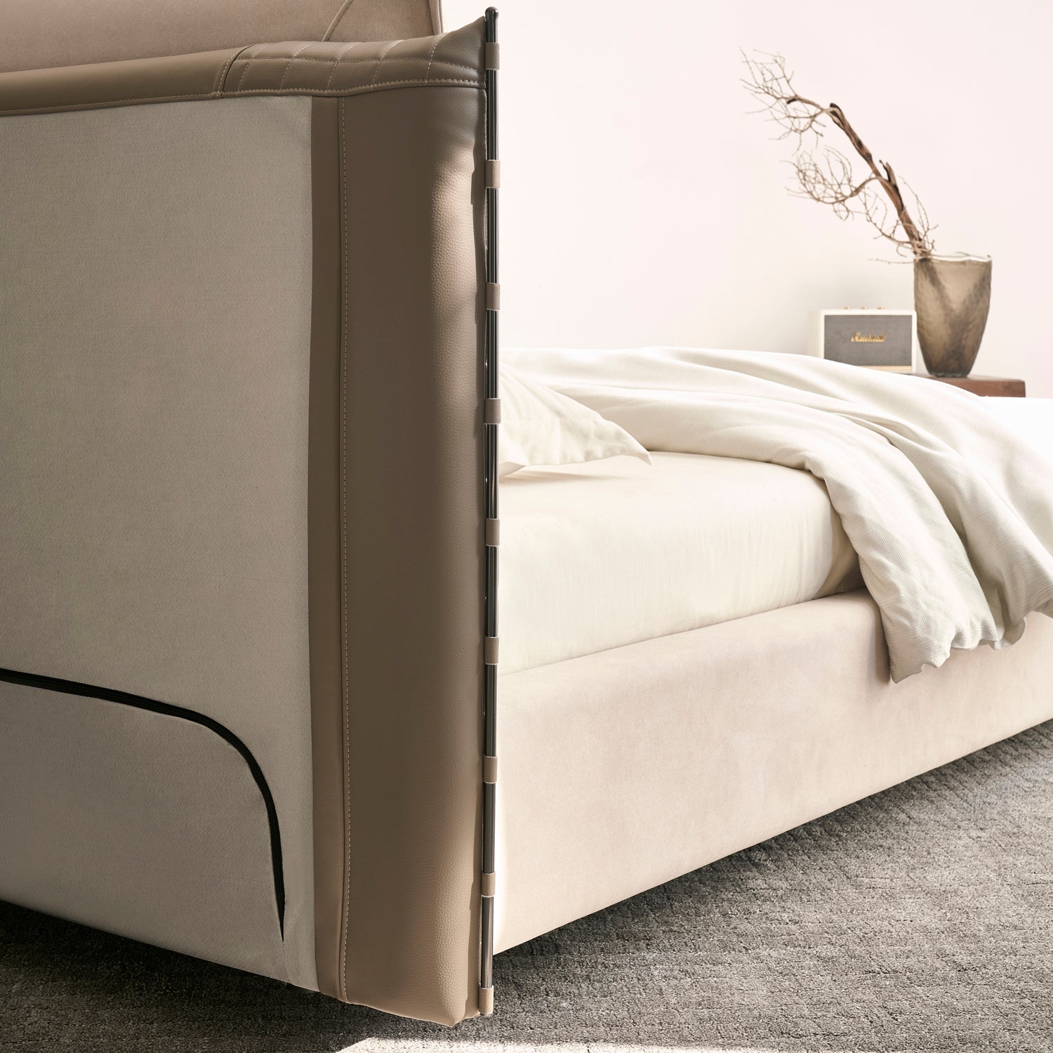 Cama Queen Lincon Velvet Beige