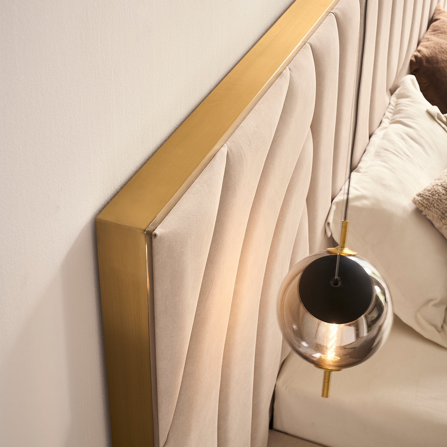 Cama Queen Sharon Velvet Crema