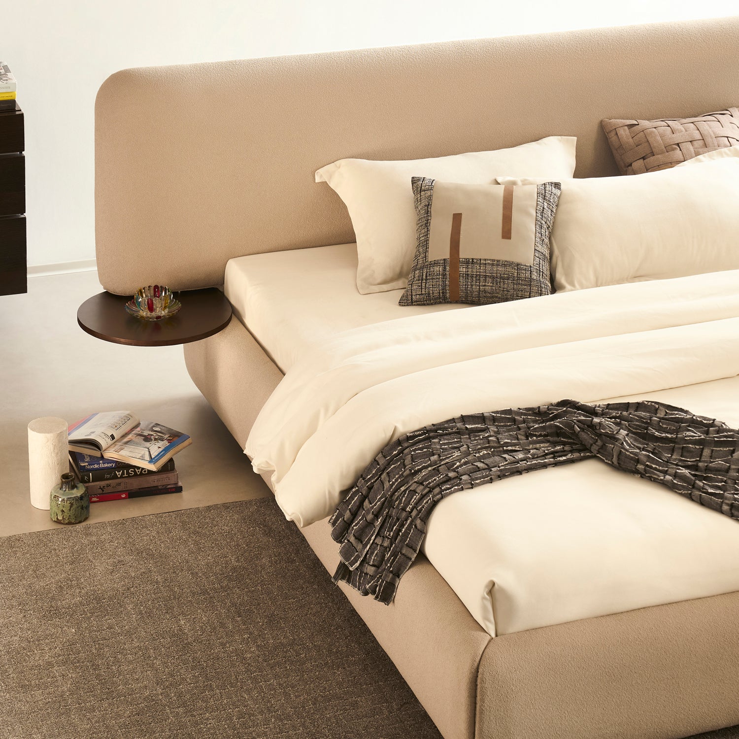 Cama Queen Toronto Boucle Crema