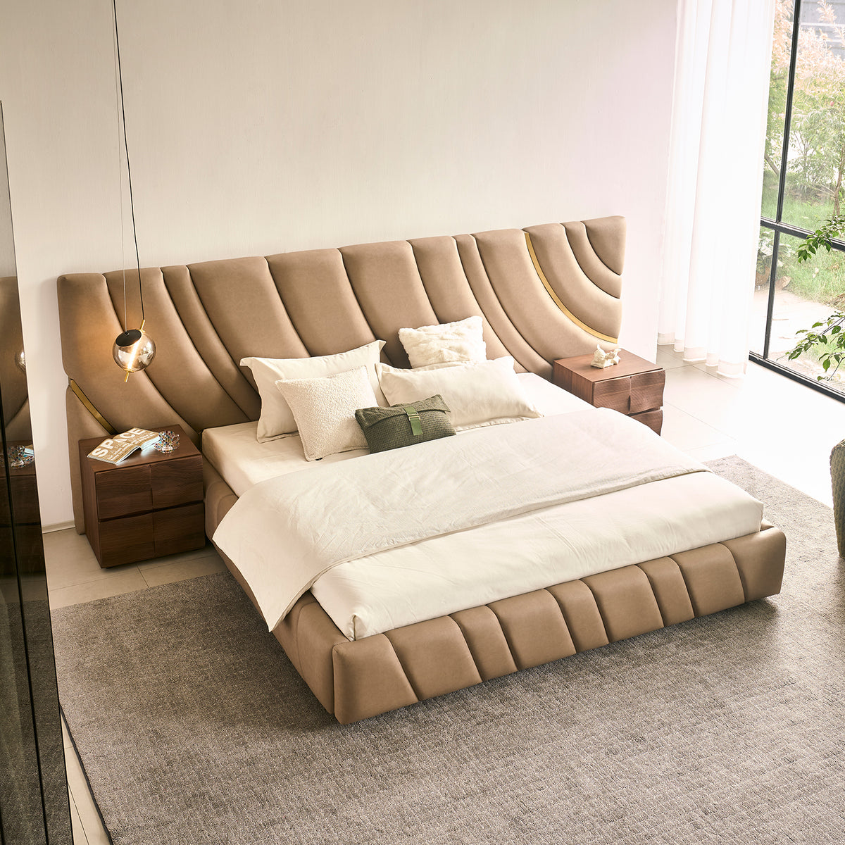 Cama Queen Luna Microfibra Taupe