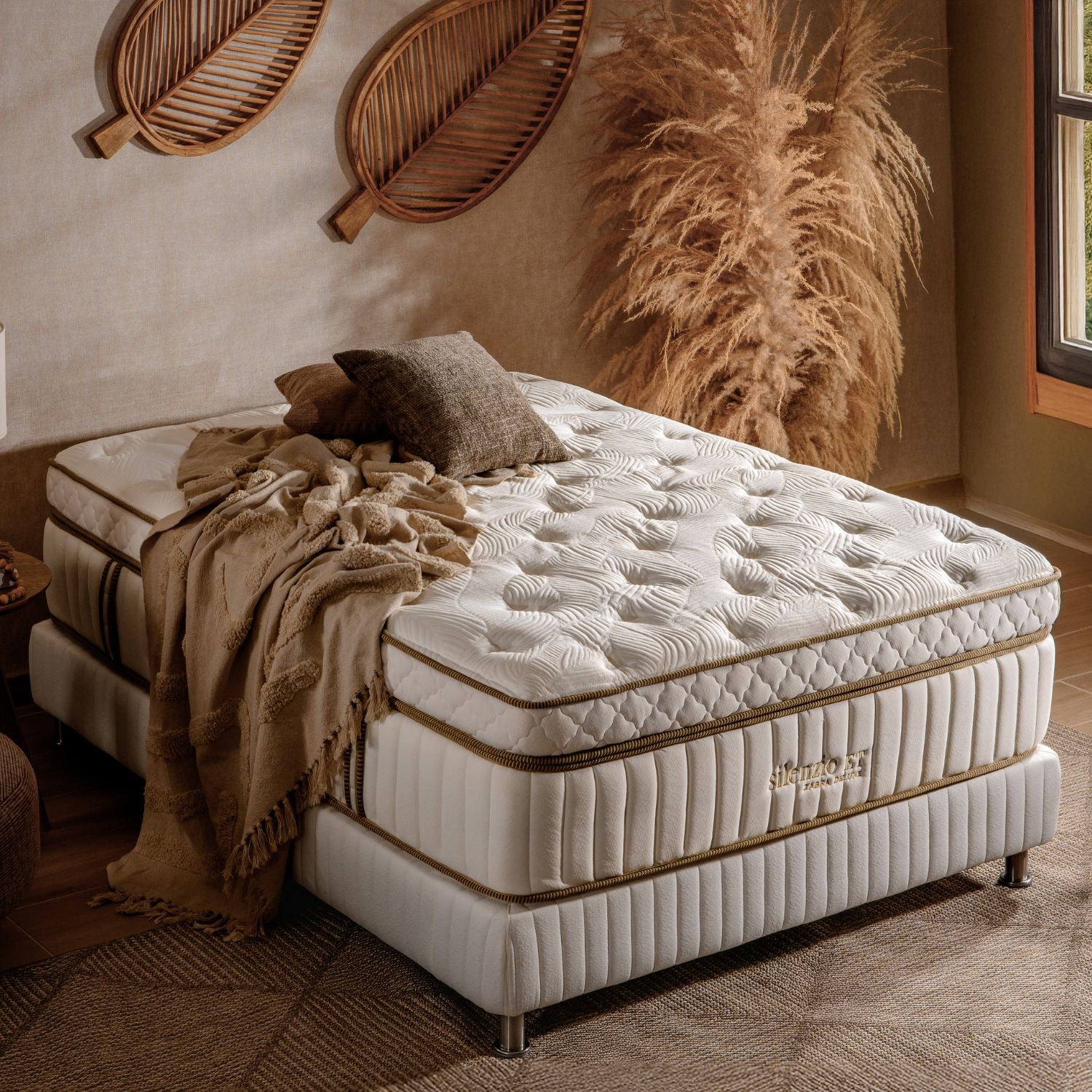 Colchón Queen Silenzio Deluxe Euro Top (Garantia 25 Años)