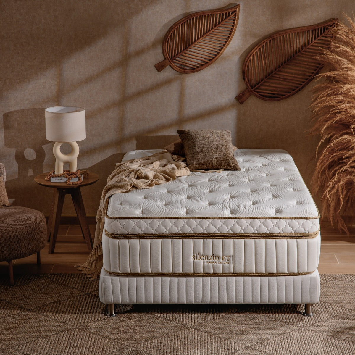 Colchón Queen Silenzio Deluxe Euro Top (Garantia 25 Años)