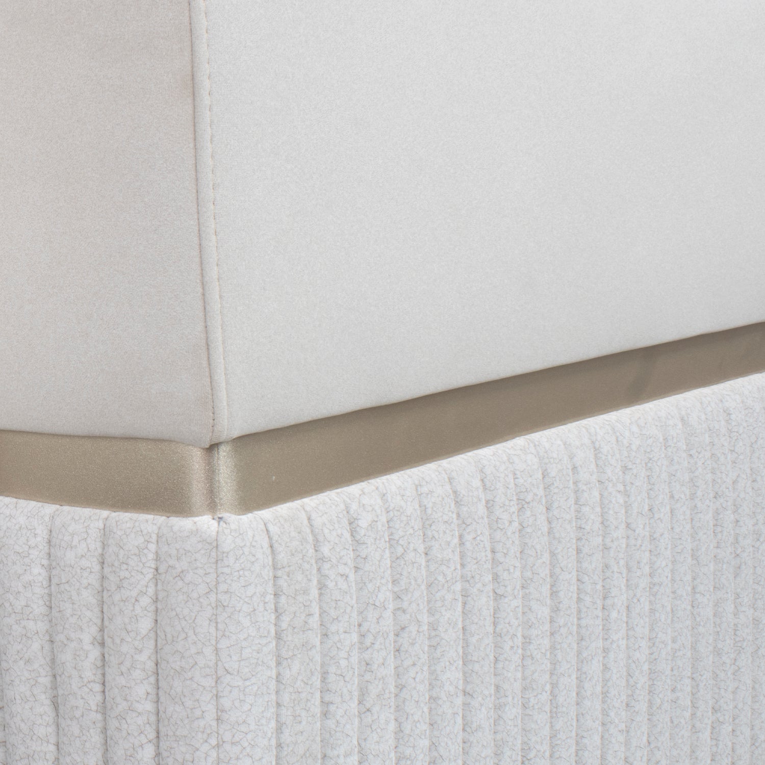 Sofá Cama Dhara Velvet Siena Marfil, Champaña 145 cm Brazo Desmontable