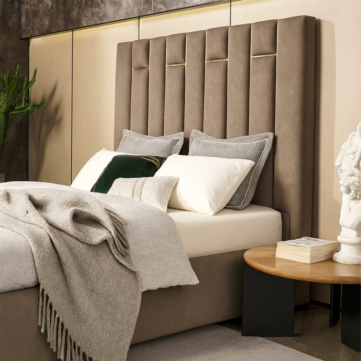 Cama Queen Nara Microfibra Marron