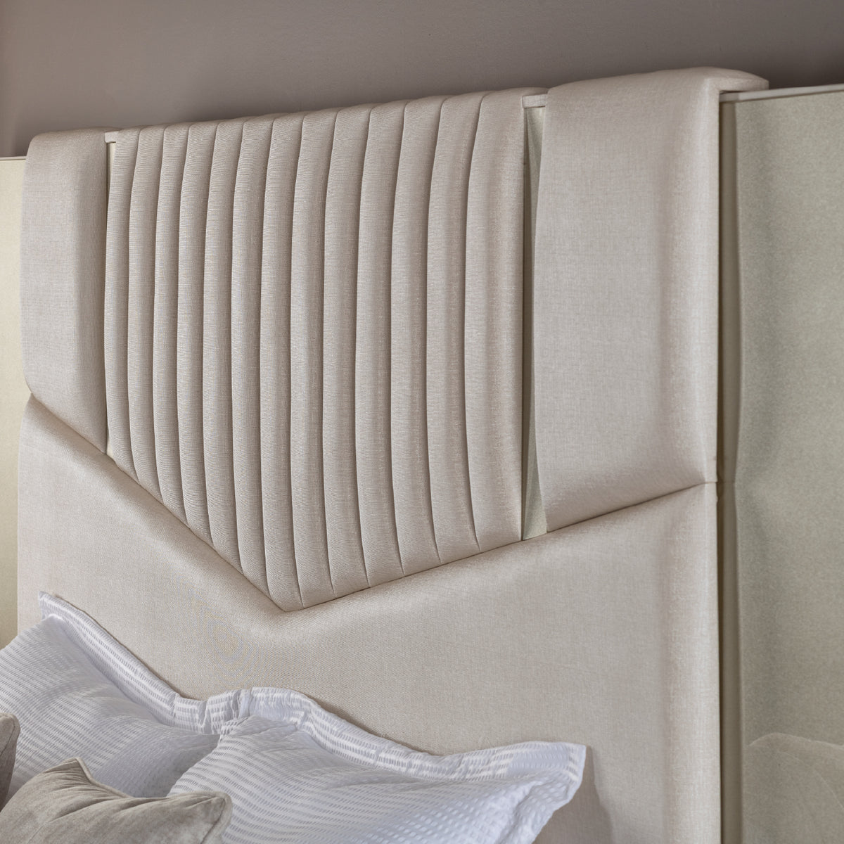 Cama Doble Sabina Eurolino Biege Perla, Off White, Champaña*