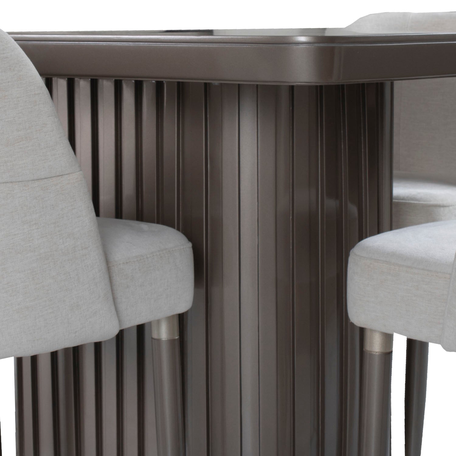 Comedor 4 Puestos Nicole Chenille Touch Almendra, Taupe Perla Cubierta en Madera