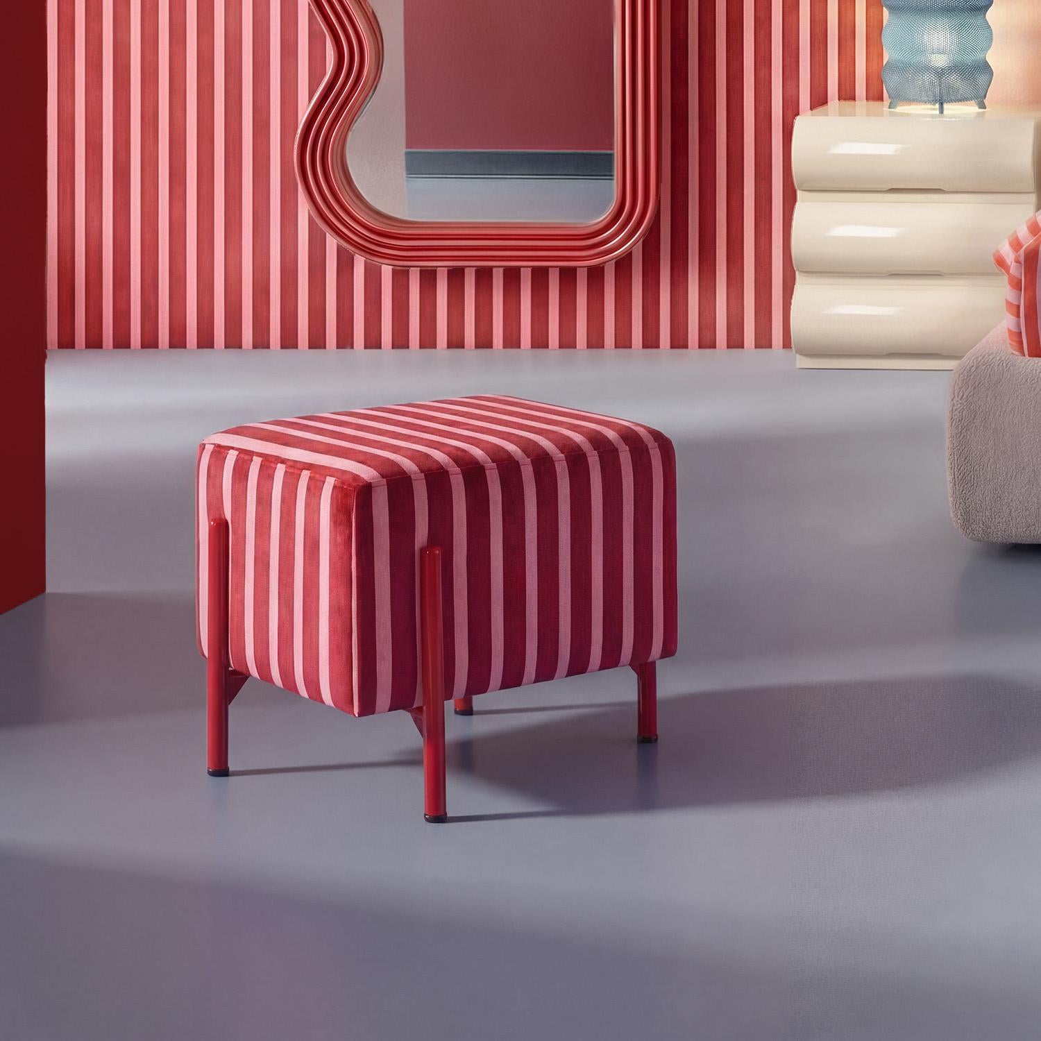 Puff Arthur Velvet Rayas Rosa, Rojo Cuadrado