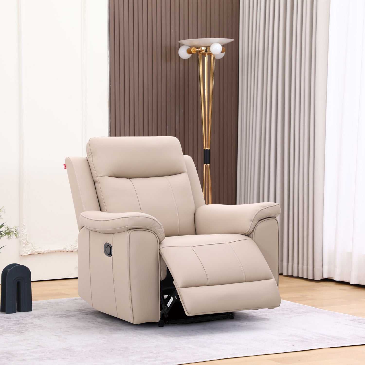 Sillón Reclinable Lola Cuero Beige