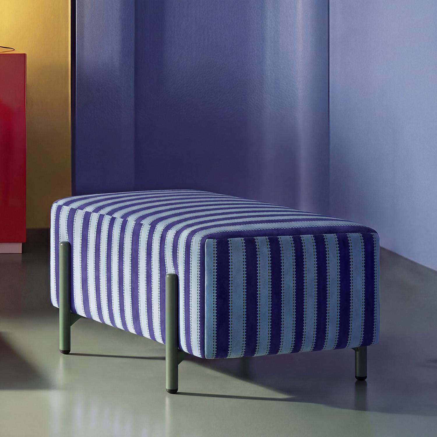 Puff Arthur Velvet Rayas Azul, Verde Premium.