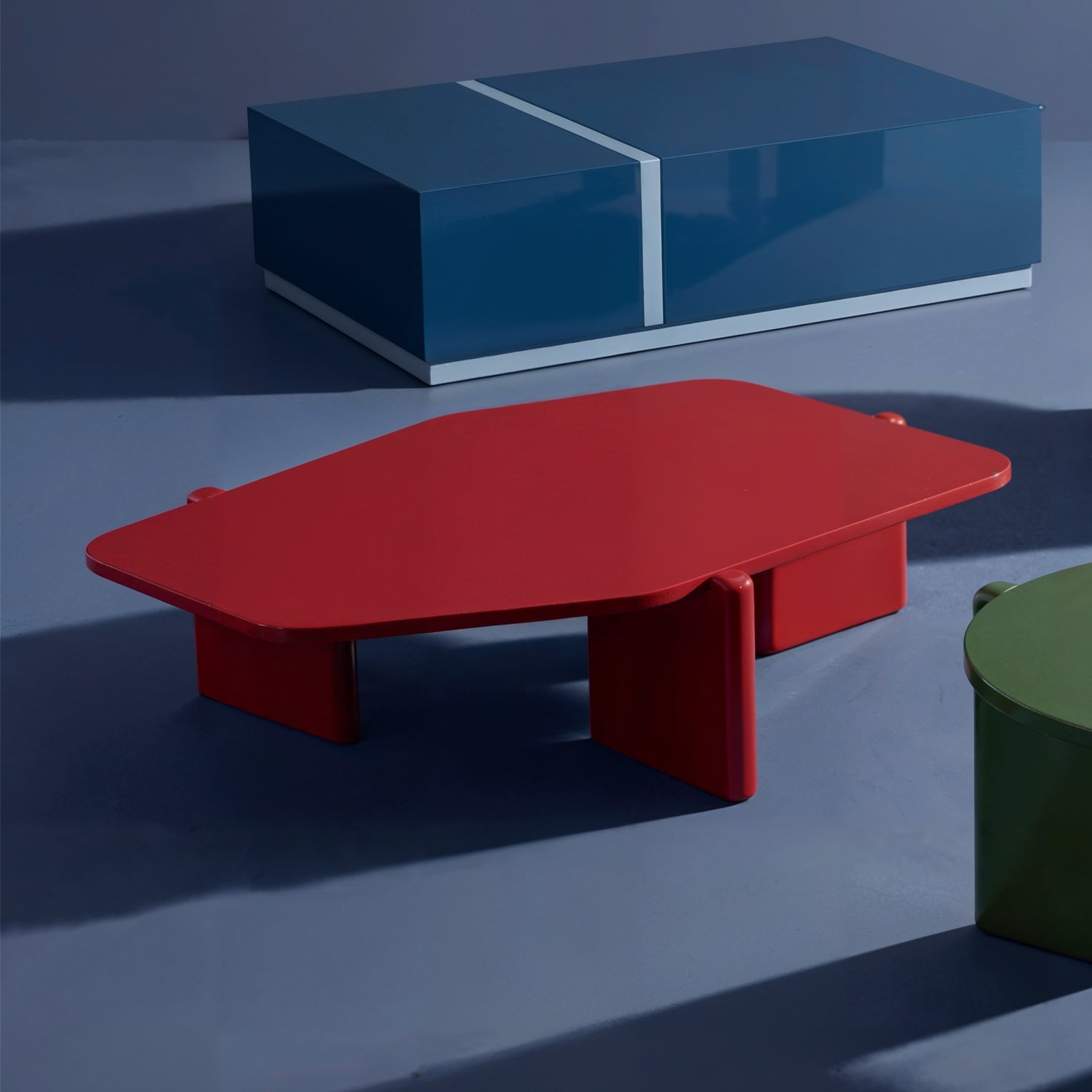Mesa De Centro Oklam Asimetrica Roja.