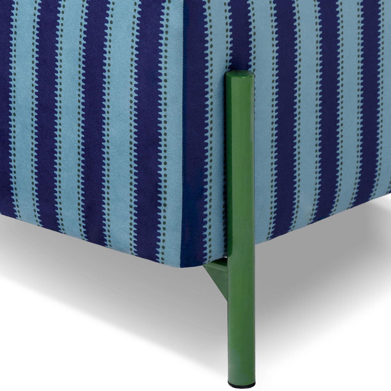Puff Arthur Velvet Rayas Azul, Verde Premium.