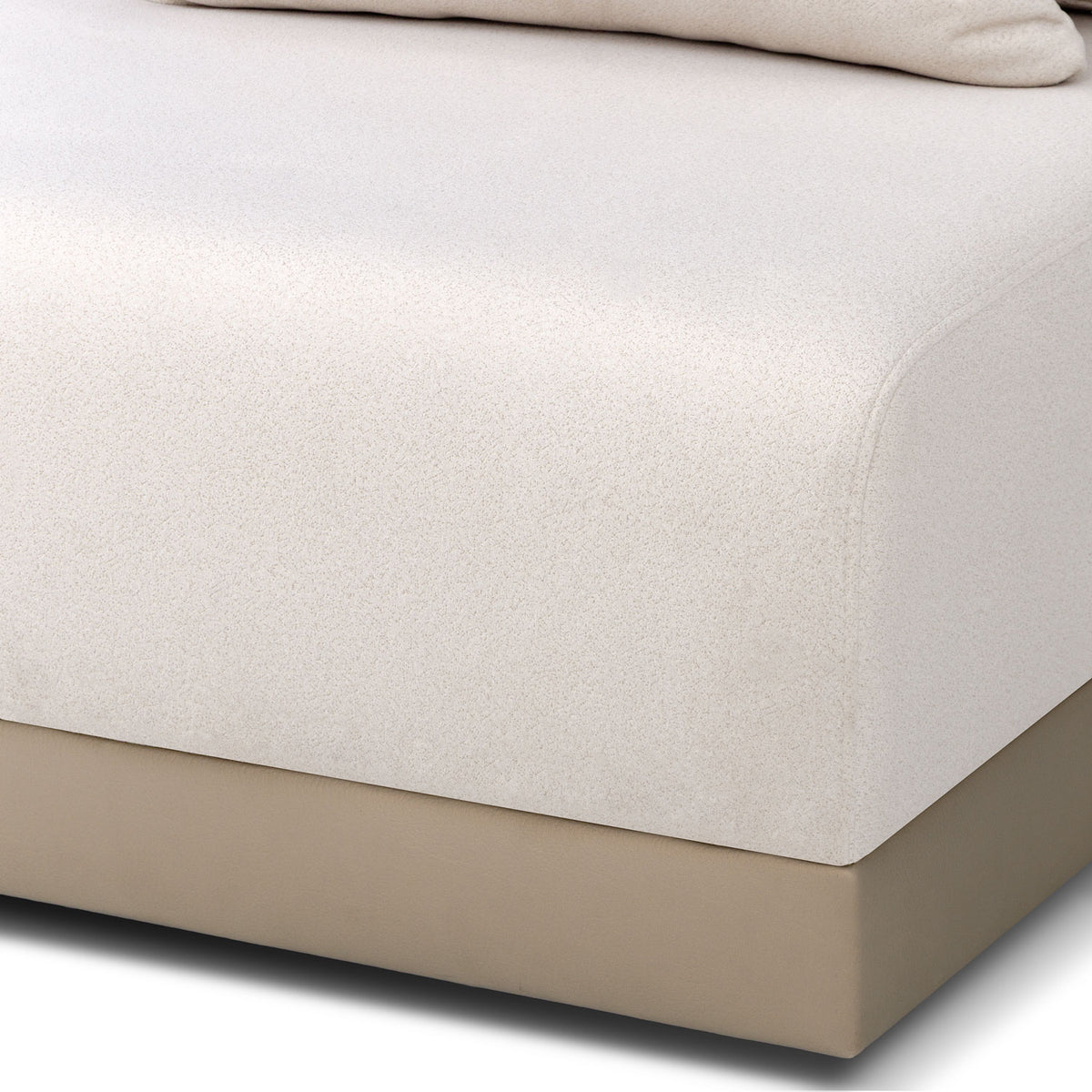 Sofá 3 Puestos Montreal Velvet Serena Crema
