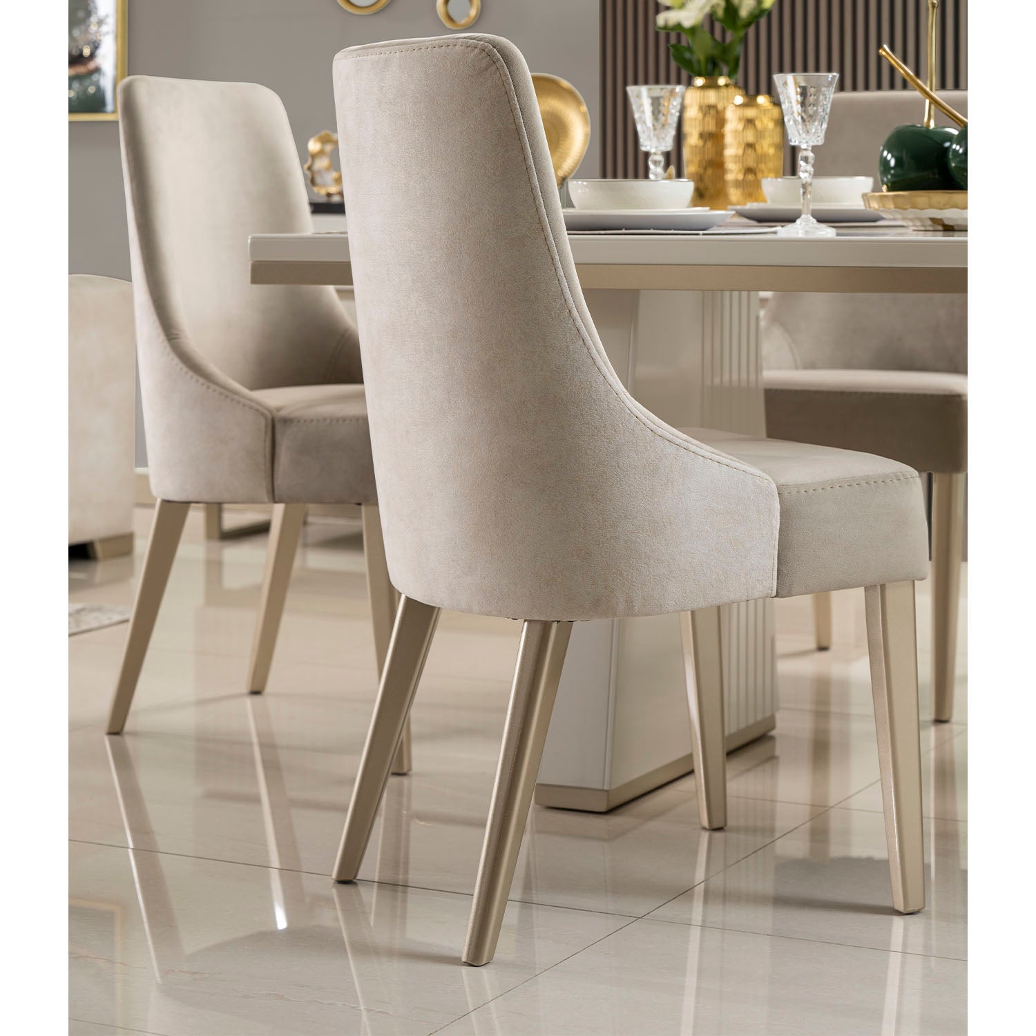 Silla Comedor Berlin Velvet Magic Perla Beige, Champaña