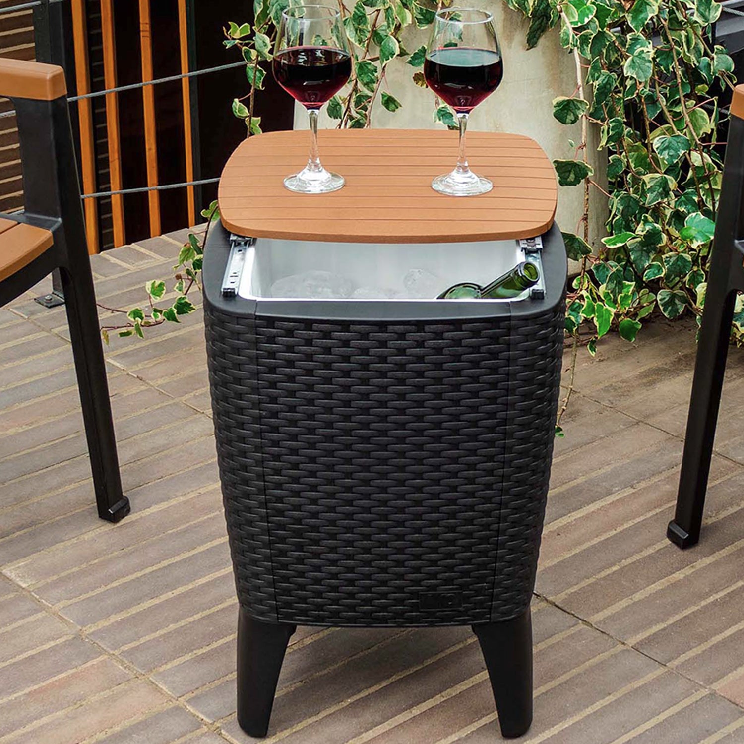 Mesa Exterior Capri Tabaco Cooler