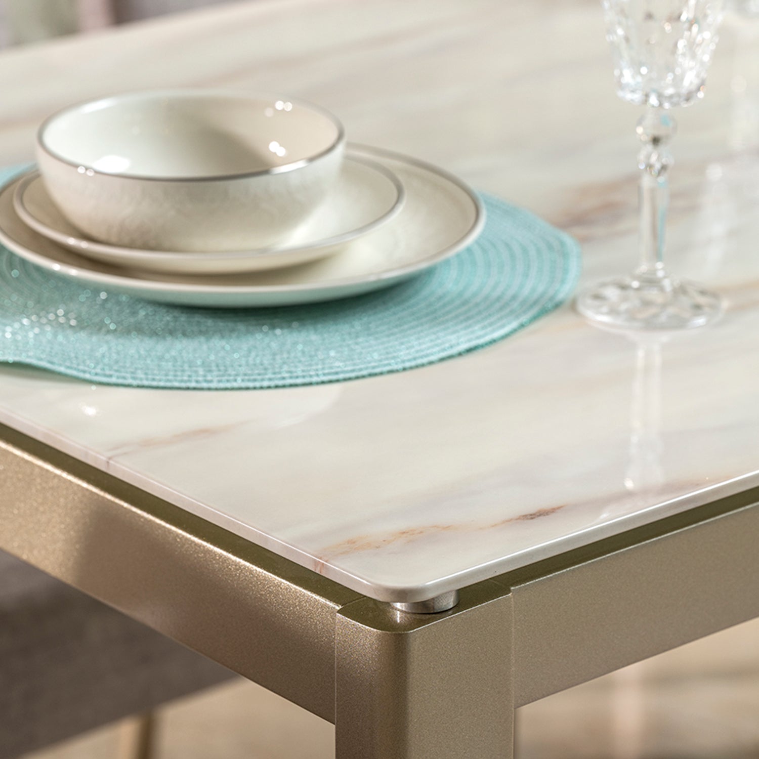 Mesa Comedor 6 Puestos Adam Champaña Bpv