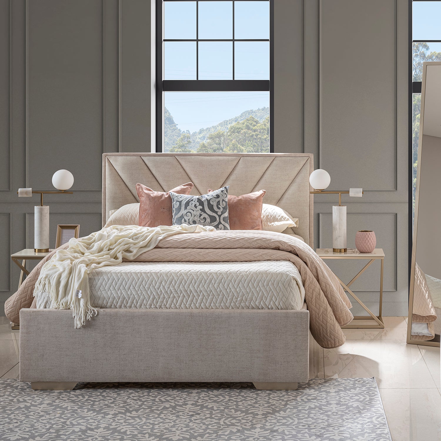 Cama Doble Vallarta Velvet Zelanda Marfil, Champaña