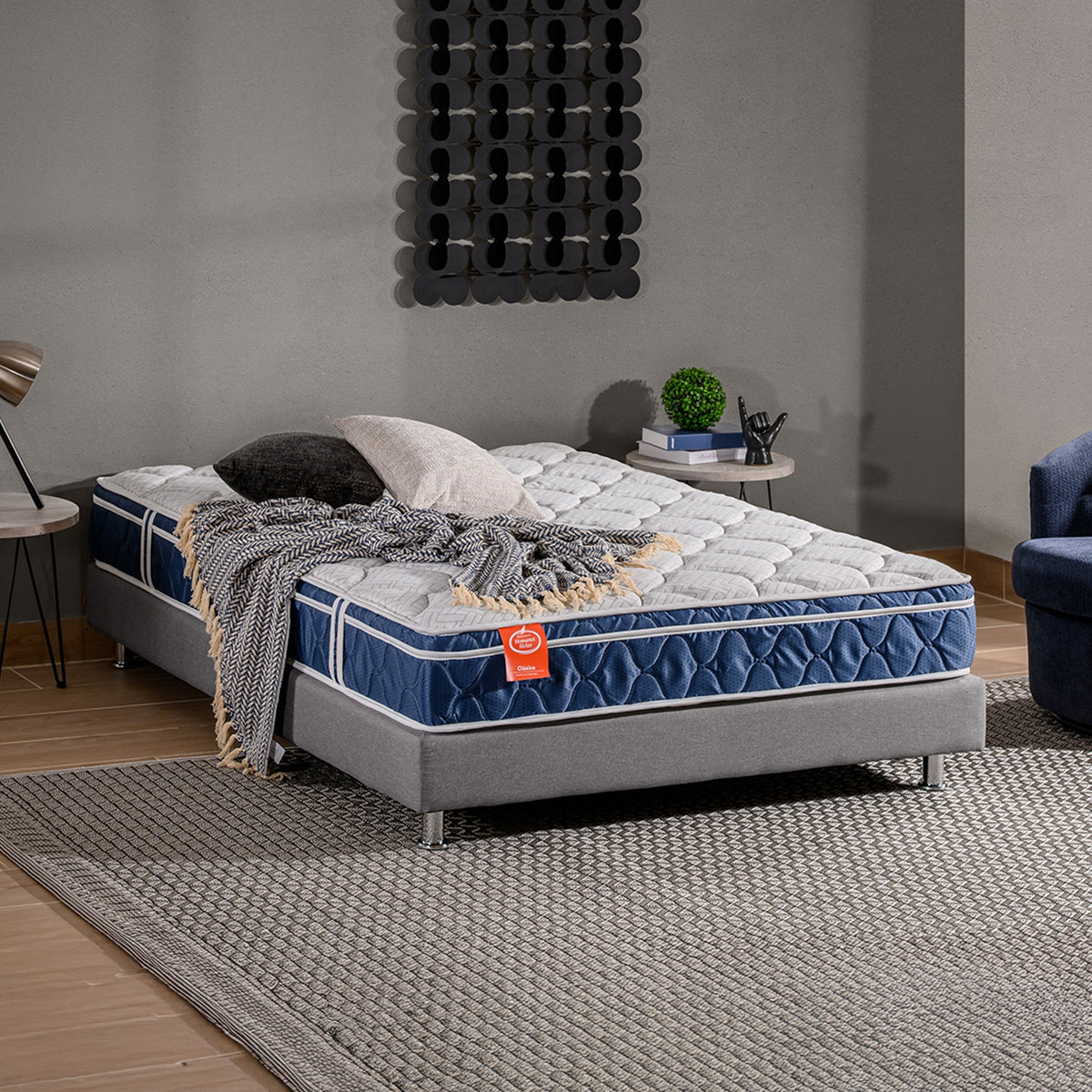 Combo Cama Doble Tokyo Taupe, Natural + 2 Nocheros Donny + Colchón Horizon Soft