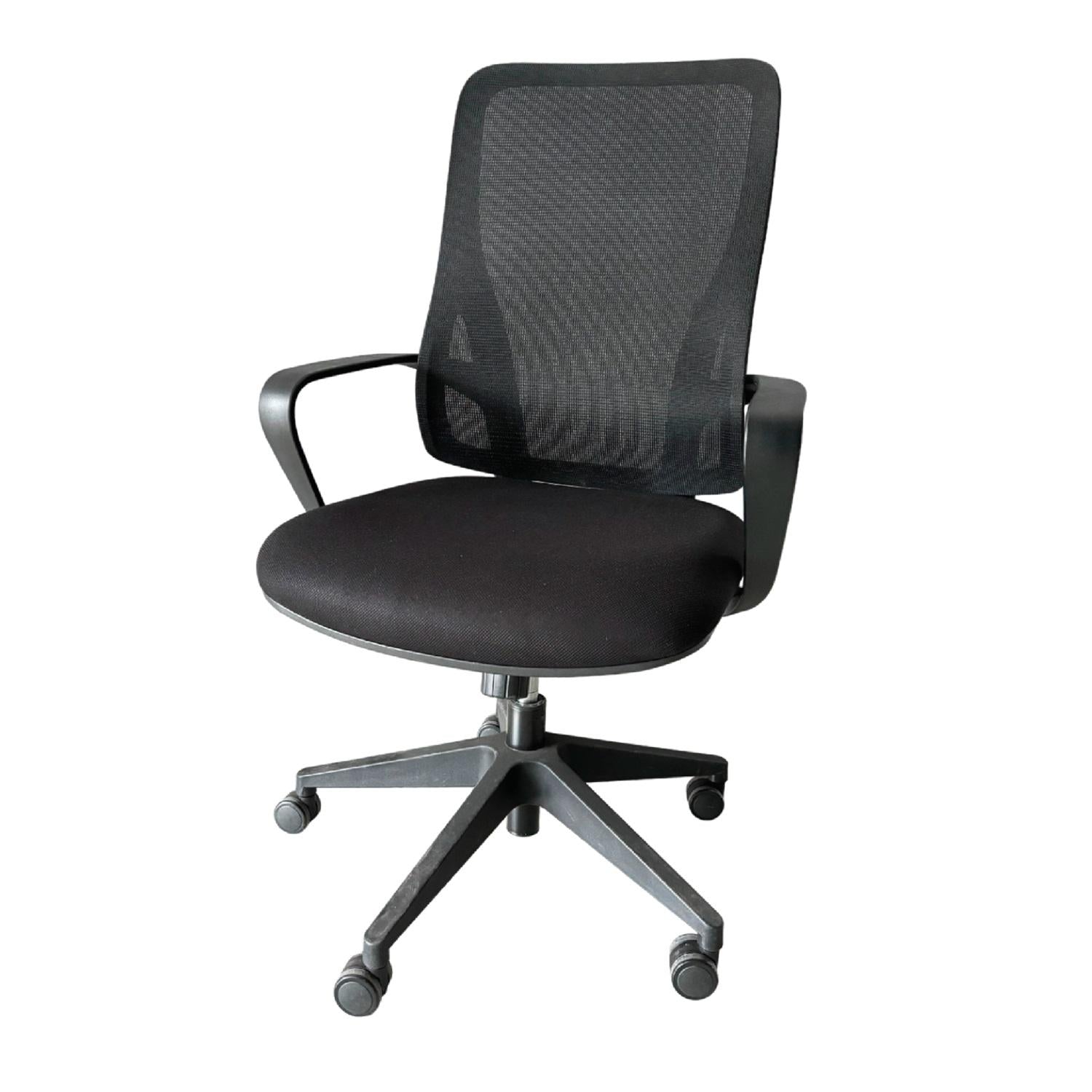 Silla De Escritorio Aria Negra 104X61X63