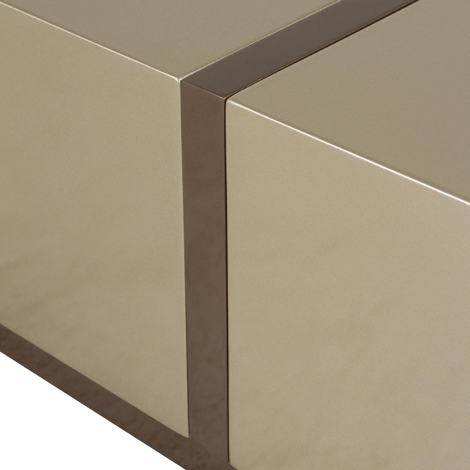 Mesa De Centro Lizzi Champaña, Bronce